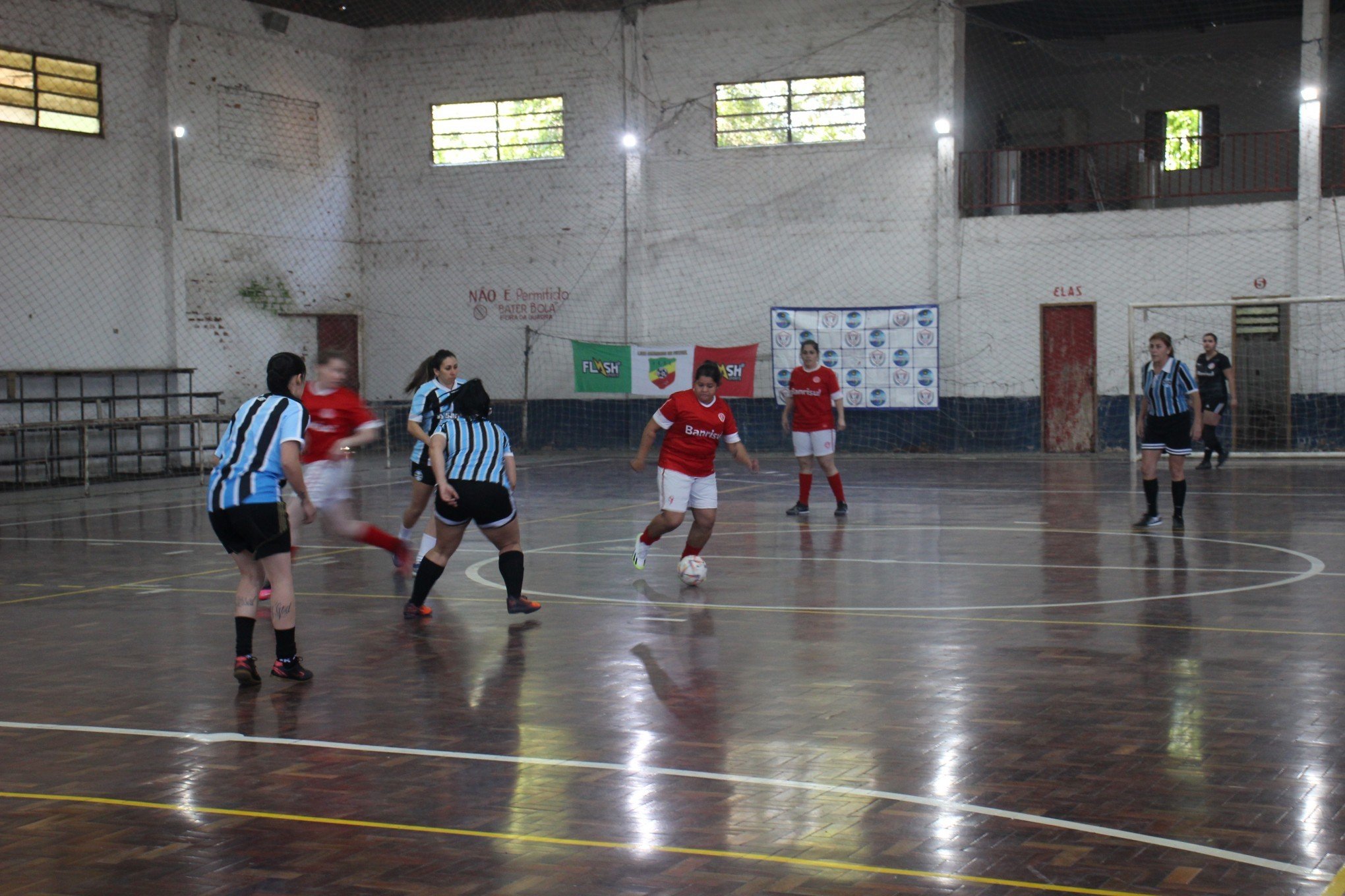 Frigosul comemora 83 anos com Gre-Nal feminino e muita festa em Canoas