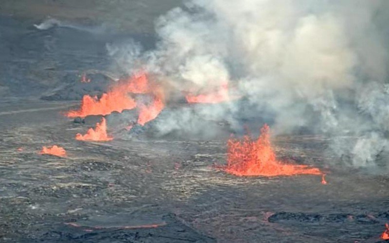 Imagem da erupção do Kilauea nesta segunda-feira (11) | Jornal NH