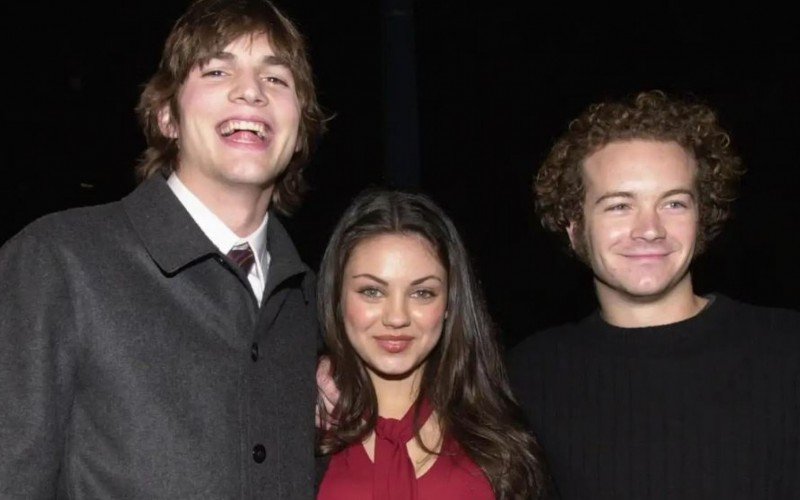 Ashton Kutcher e Mila Kunis se pronunciam após carta apoiando Danny Masterson vazar | Jornal NH