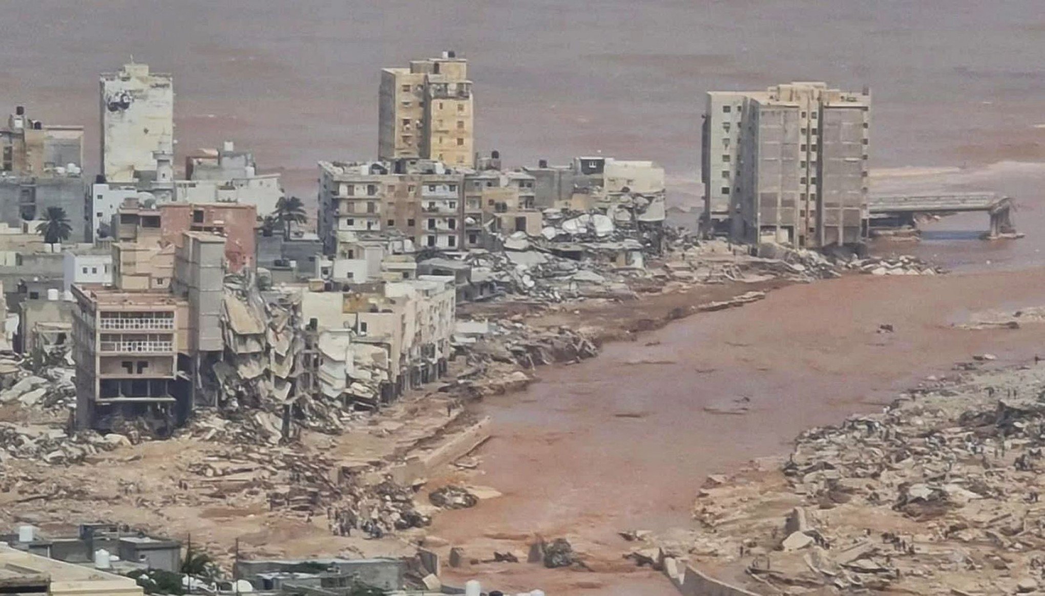 "Catastrófica": Tempestade deixa 2 mil mortos e 10 mil desaparecidos na Líbia; veja vídeo