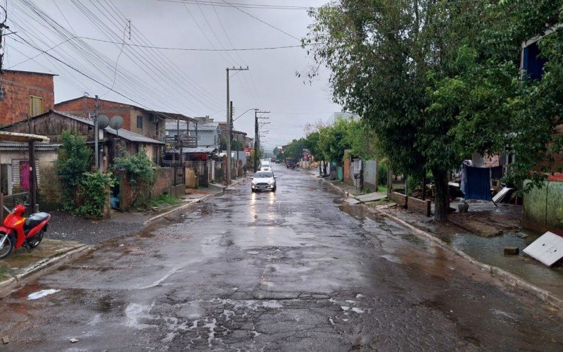 Rua Bruno Werner Storck, em Canudos, não registrava acúmulo de água na pista na manhã desta quarta | Jornal NH