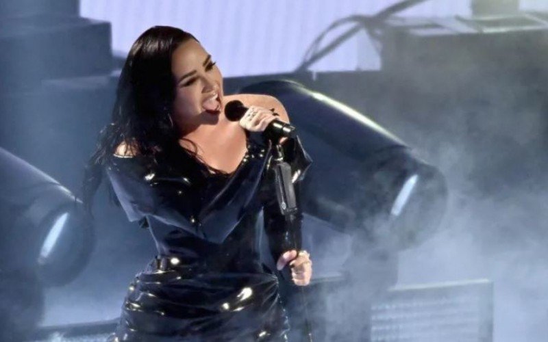 Demi Lovato cantou seus maiores sucessos no VMA 2023 | Jornal NH