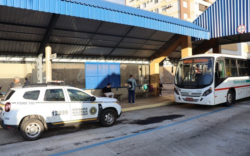Idosa atropelada por ônibus está entubada no Hospital Municipal de Novo Hamburgo