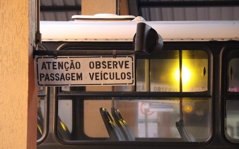 Idosa Ã© atropelada por Ã´nibus no ParadÃ£o de Novo Hamburgo