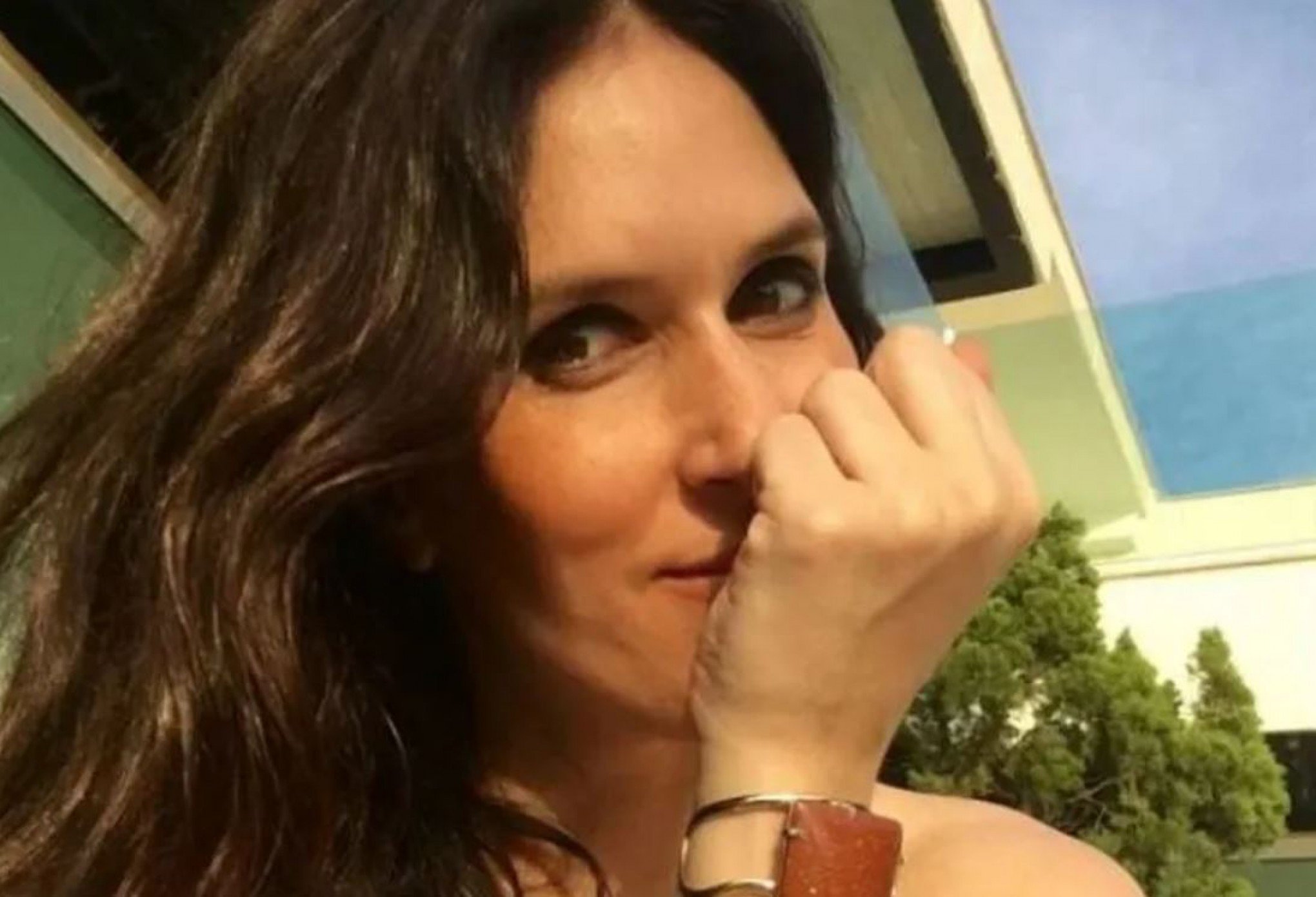 Atriz Sabine Boghici, suspeita de aplicar golpe milionária na mãe, morre no Rio