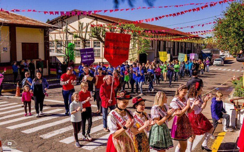 Pinhal Alto realiza o 18Âº Kerb Im Tannenwald em Nova PetrÃ³polis
