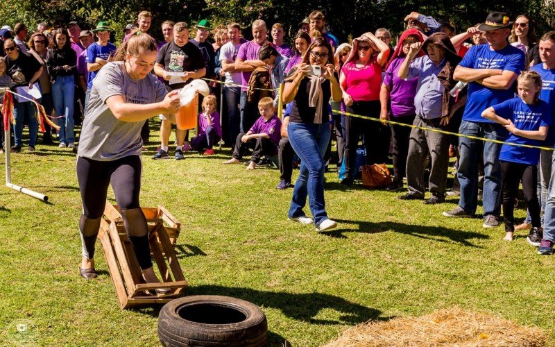 Jogos germÃ¢nicos no segundo final de semana do Kerb Im Tannenwald