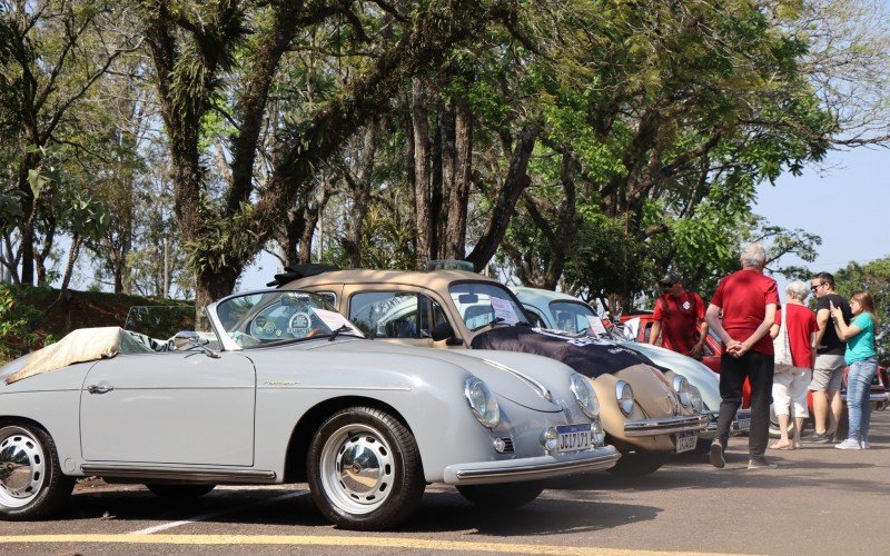  5º Encontro de carros antigos da Fundação Liberato | Jornal NH