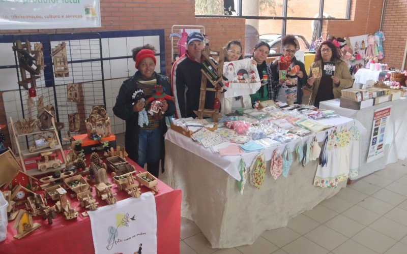 Seis grupos participam da feira da Economia Solidária na Estação São Leopoldo