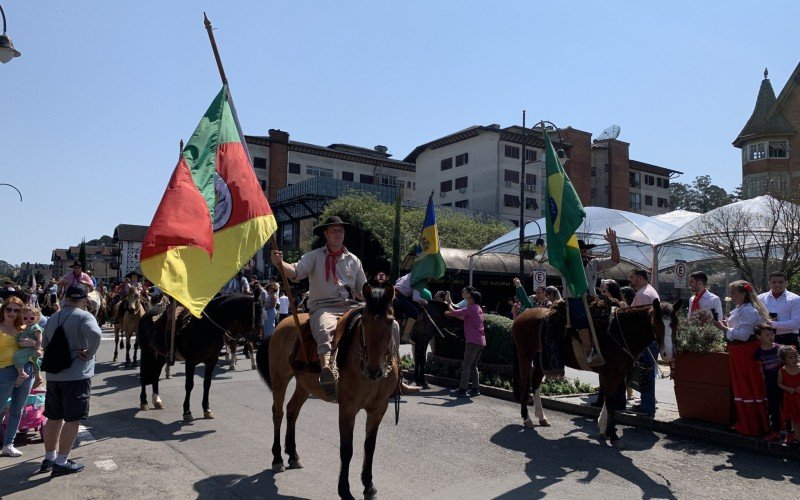 Desfile Farroupilha em Gramado