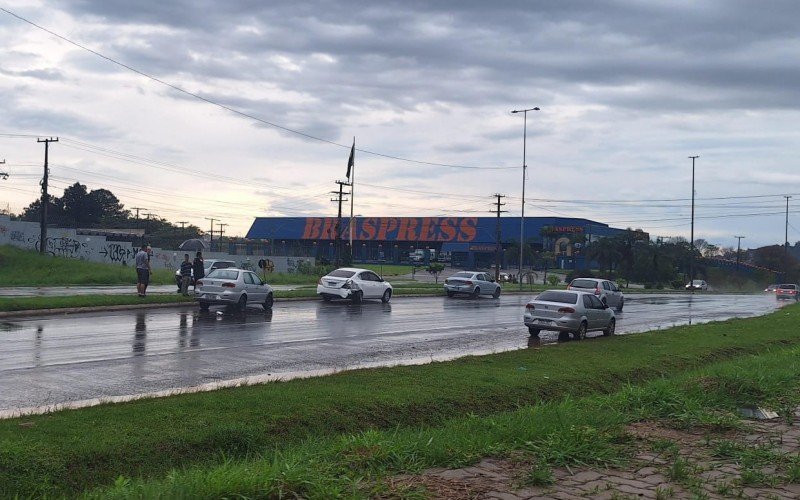 Acidente aconteceu no trecho prÃ³ximo a U Club, em Novo Hamburgo