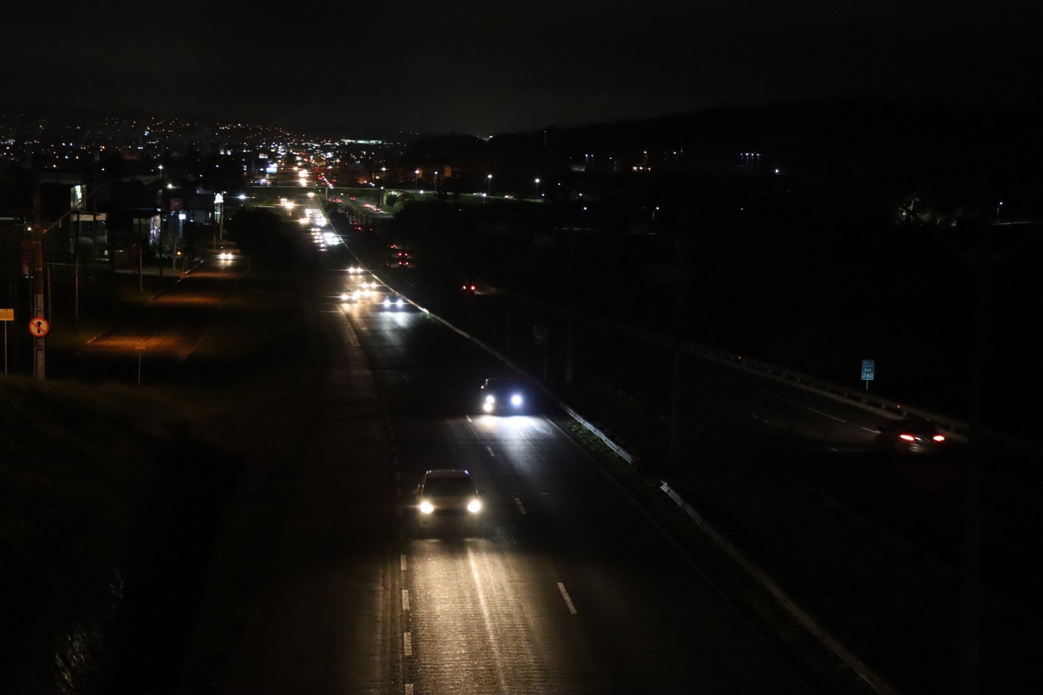 BR-116: Motoristas lidam com escuridão em trecho de Novo Hamburgo