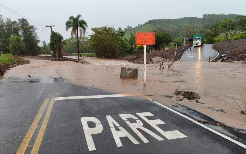 Acesso a Caraá pelo Arroio Carvalho está interditado | abc+