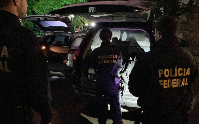 PolÃ­cia Federal cumpre mandado de busca e apreensÃ£o em Novo Hamburgo para investigar fraude no Programa FarmÃ¡cia Popular