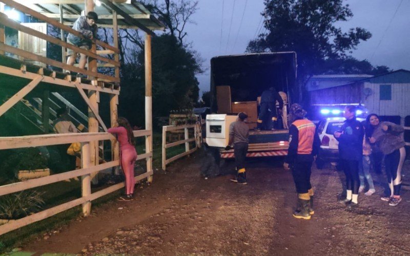 FamÃ­lias do bairro Navegantes foram removidas das suas casas preventivamente