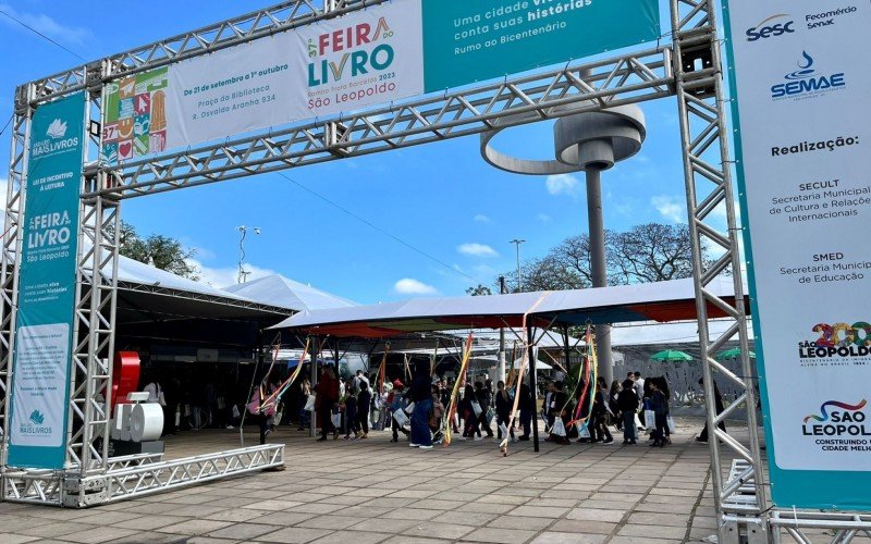 37ª da Feira do Livro ocorreu na Praça da Biblioteca