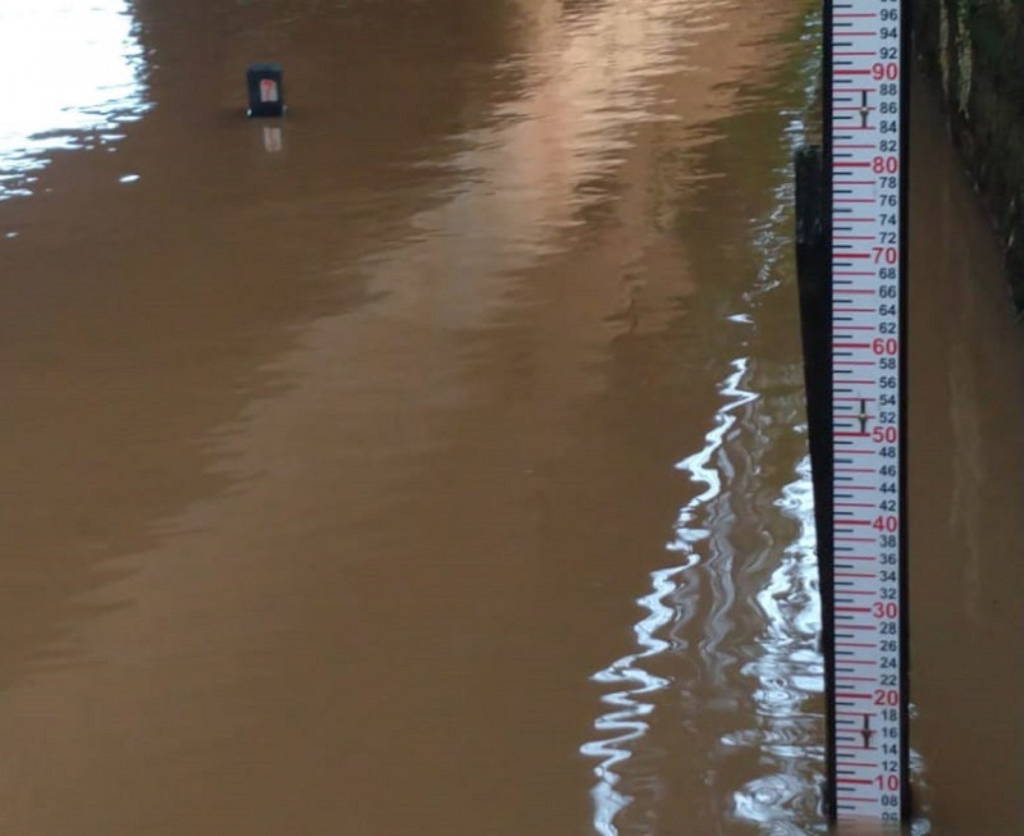 Nível do Rio dos Sinos segue subindo e há risco de transbordar no decorrer desta quinta-feira
