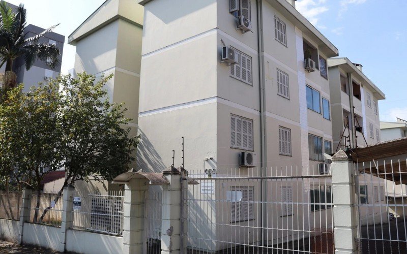 Apartamento no Residencial Dom Nicola é um dos imóveis que serão leiloados | Jornal NH