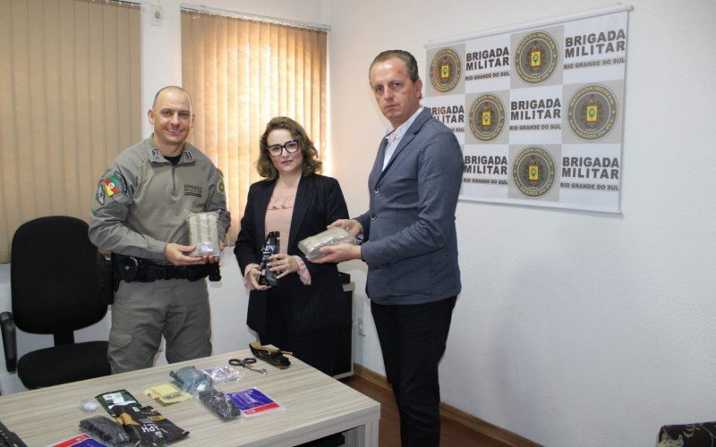 Kits foram doados pelo Judiciário para a Brigada Militar de Gramado