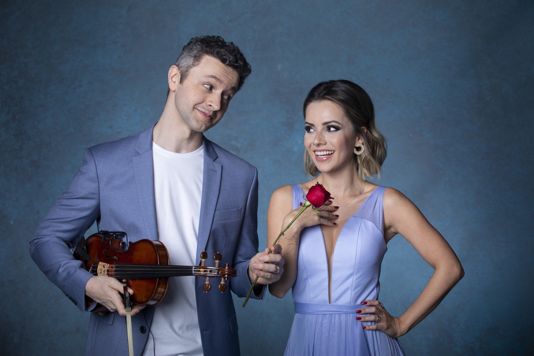 TV GLOBO: Sandy e Lucas cantam juntos após divórcio e fãs choram no programa Altas Horas