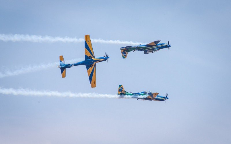 Esquadrilha da Fumaça vai estar em Canoas em outubro 