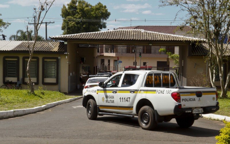 Corpo do adolescente foi encontrado próximo à rampa de lavagem do estabelecimento