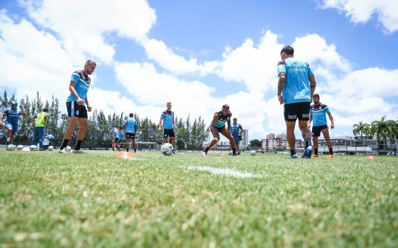 Registro do treino realizado na manhã de sexta-feira no CT do Ceará | Jornal NH