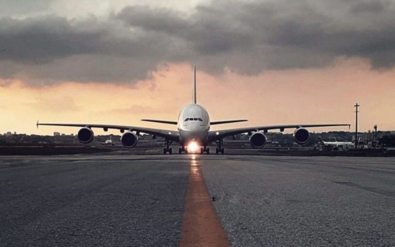 Aeroporto de Guarulhos tem nova falha em sistema de navegação | abc+