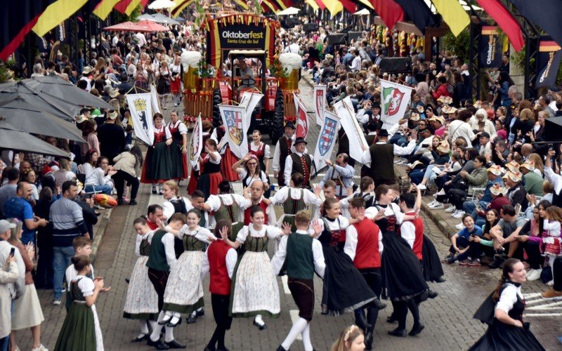 Primeiros dias da Oktoberfest de Santa Cruz do Sul somam 100 mil visitantes