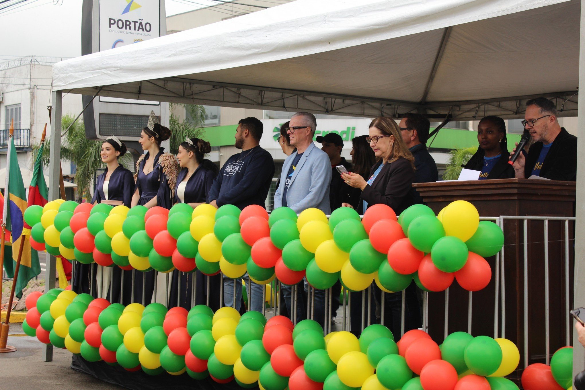 Desfile do aniversÃ¡rio de 60 anos de PortÃ£o