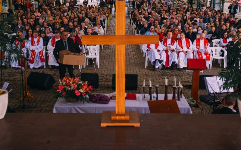Culto para marcar a data foi celebrado na Praça do Imigrante no último domingo (8) | Jornal NH