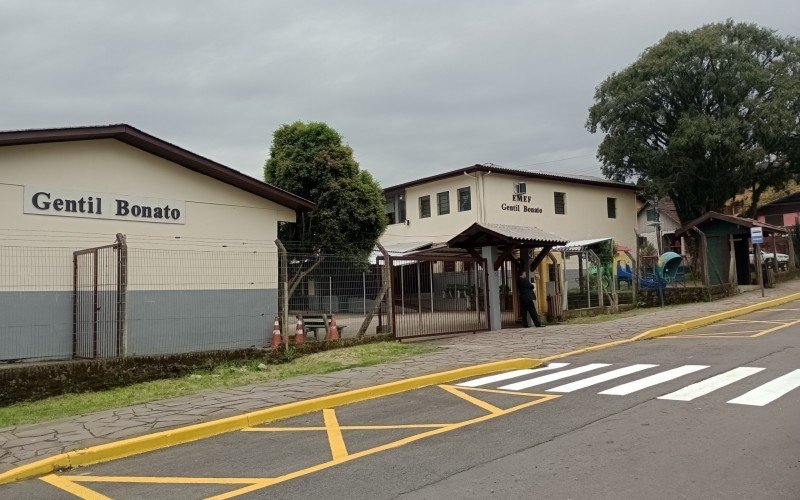Escola Gentil Bonato recebe melhorias na sinalização viária