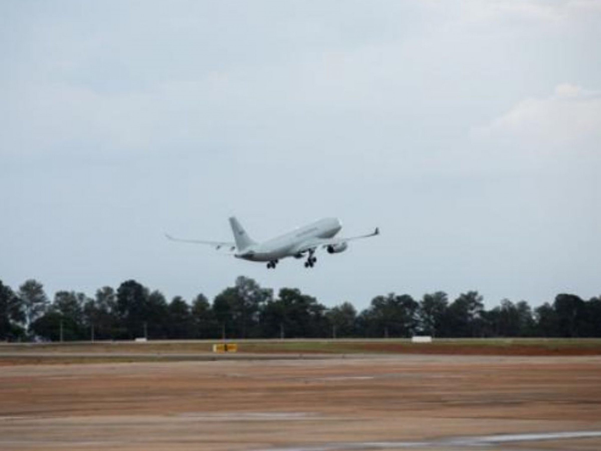 Avião da FAB decola de Israel na maior operação de repatriação do Brasil