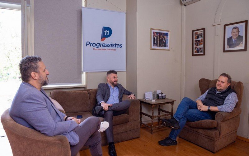 Reunião com o presidente estadual do PP, Covatti Filho, o deputado estadual Issur Koch e o pré-candidato Gustavo Finck ocorreu segunda-feira (9), na sede do partido em Porto Alegre | Jornal NH