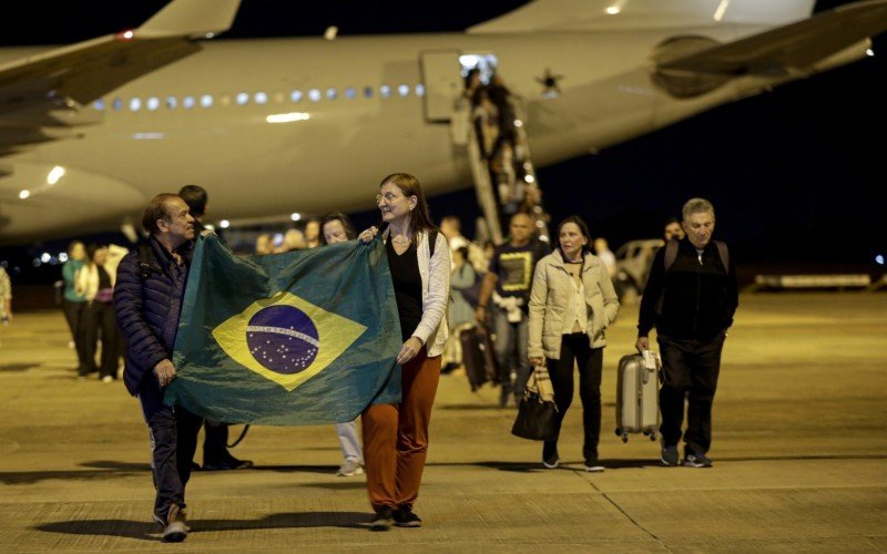 GUERRA ISRAEL-HAMAS: 14 crianças estão no grupo de pessoas que aguarda resgate brasileiro em Gaza