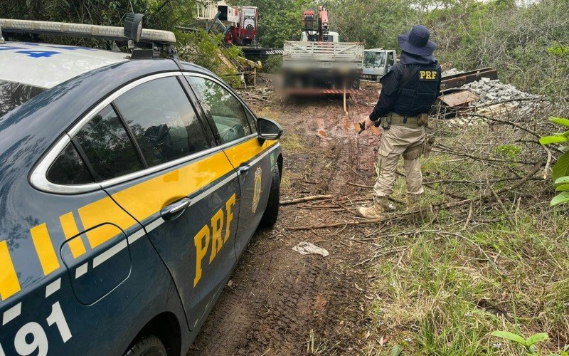 Desmanche clandestino é descoberto após PRF encontrar caminhão furtado em Campo Bom | Jornal NH