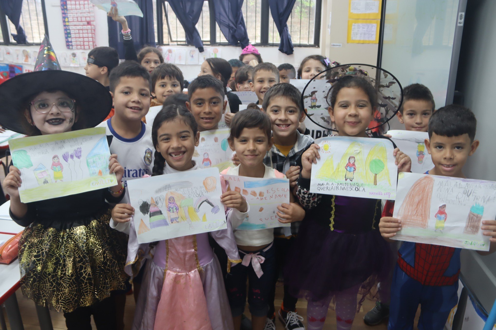 Turma do 1Âº ano da escola mostrou os trabalhinhos feitos a partir da histÃ³ria de Malala