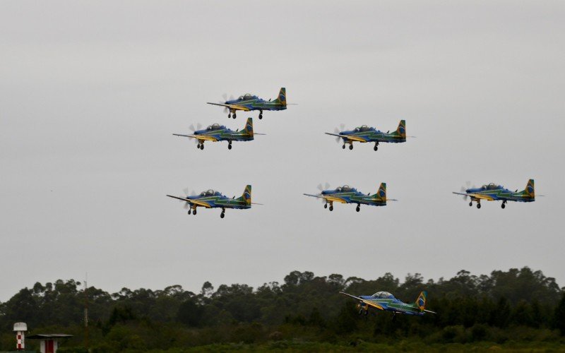 Aeronaves deram espetÃ¡culo no cÃ©u