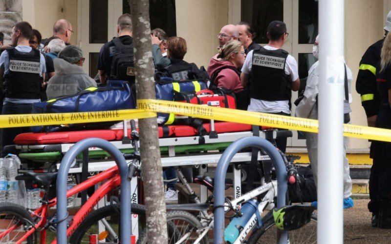 Ataque em escola da FranÃ§a mata professor a facadas e deixa diversos feridos | Jornal NH