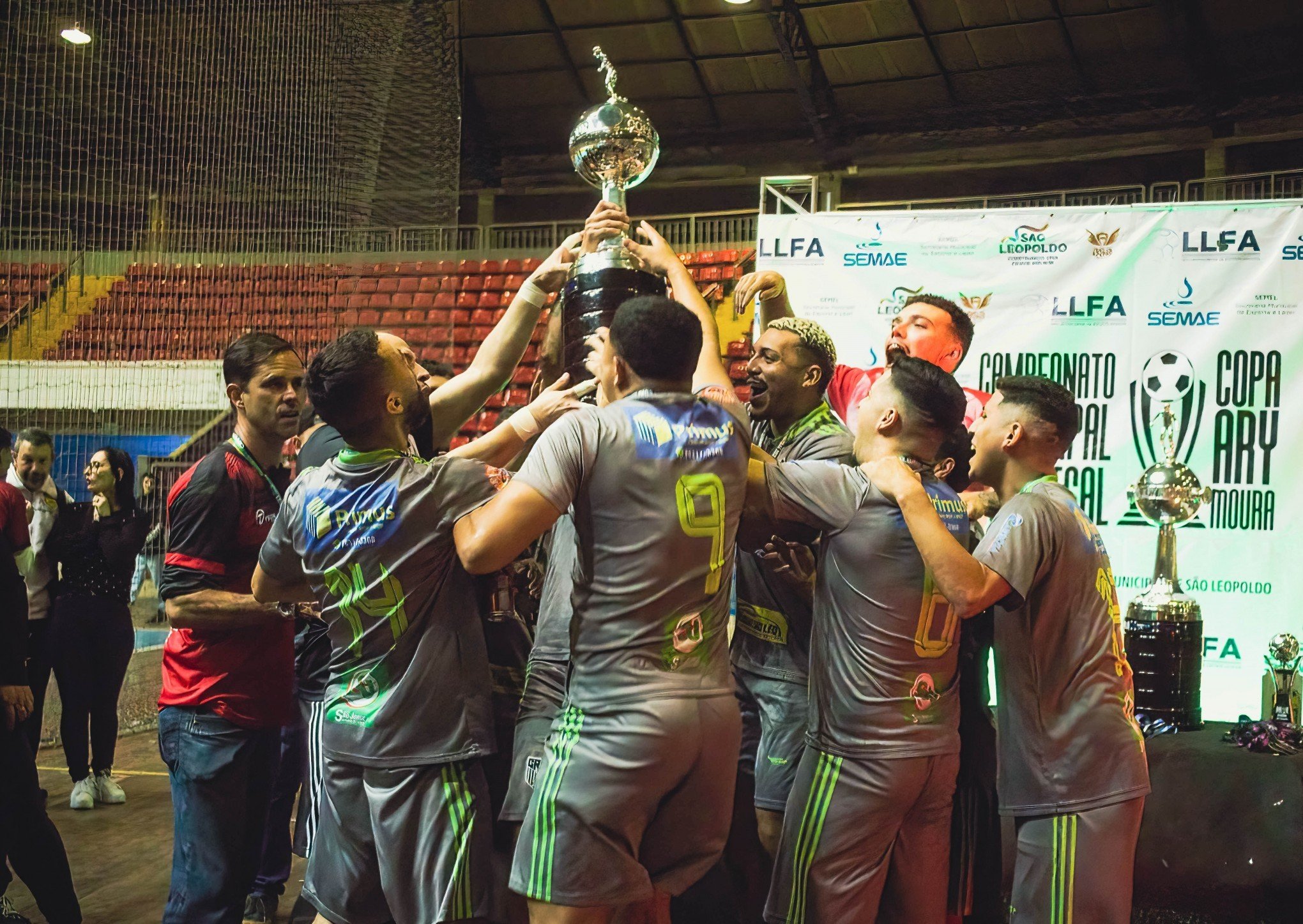 Londrina, CRJ e De Villa são os campeões da liga leopoldense de futsal 2023