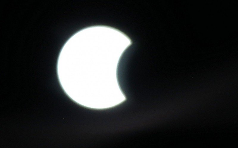 Em Taquara, o Dr Jung conseguiu capturar a Lua tentando cobrir o Sol | Jornal NH