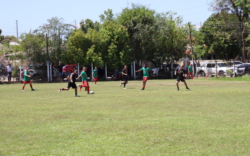 Lances da partida entre Portuguesa 1 x 2 RondÃ´nia, pela categoria 40+ do Campeonato Municipal de Futebol de Campo de Novo Hamburgo