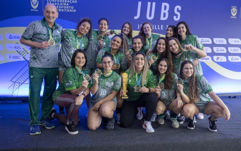 Time feminino da AECB/Feevale campeão do JUBs | Jornal NH