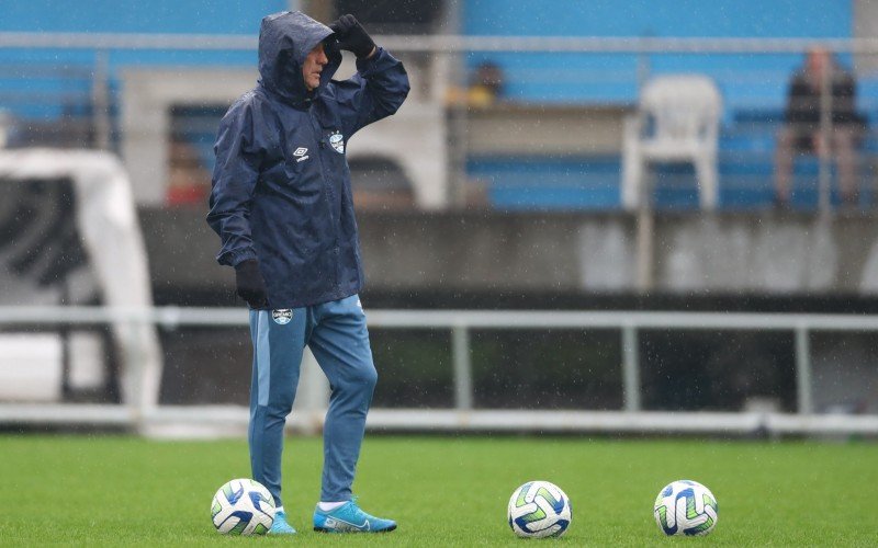 Renato Gaúcho pode mudar o esquema da equipe por falta de jogadores | Jornal NH