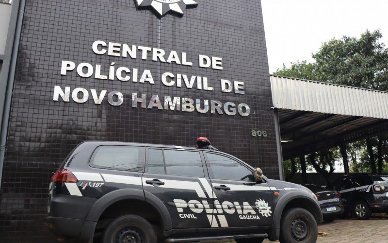 Suspeito foi apresentado na DPPA de Novo Hamburgo | abc+