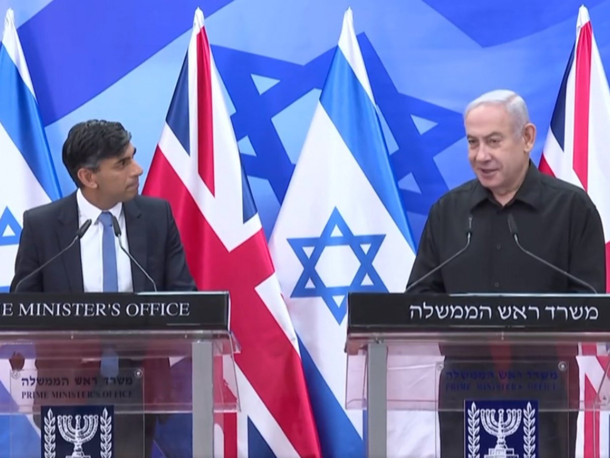 "Guerra com Hamas será longa", diz Netanyahu ao lado de premiê britânico
