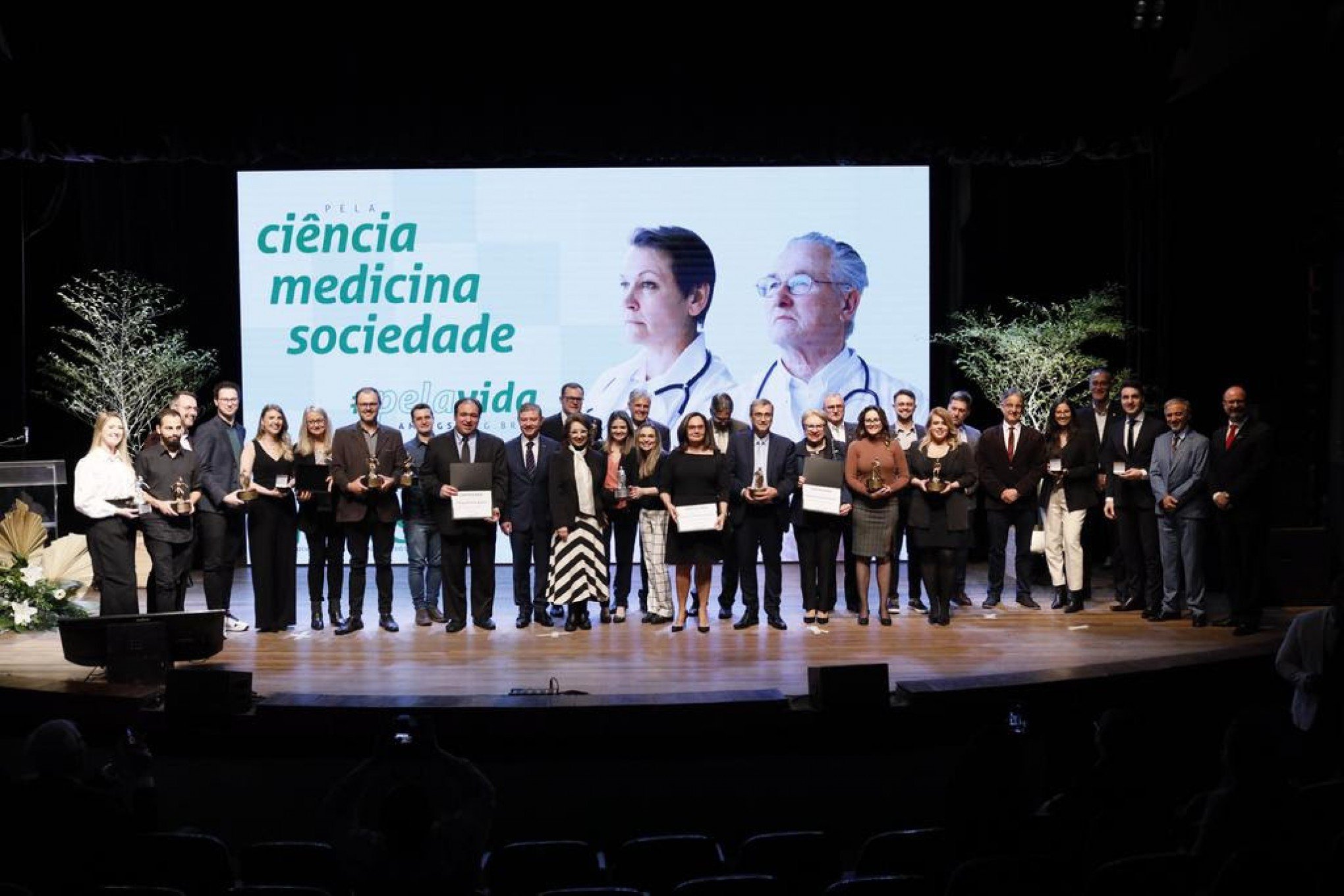 Conteúdos do Grupo Sinos são premiados pela Associação Médica do Rio Grande do Sul