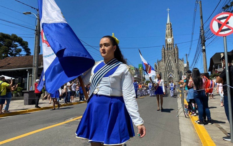 Desfile solidário em Canela ocorreu em 2023 em 21 de setembro