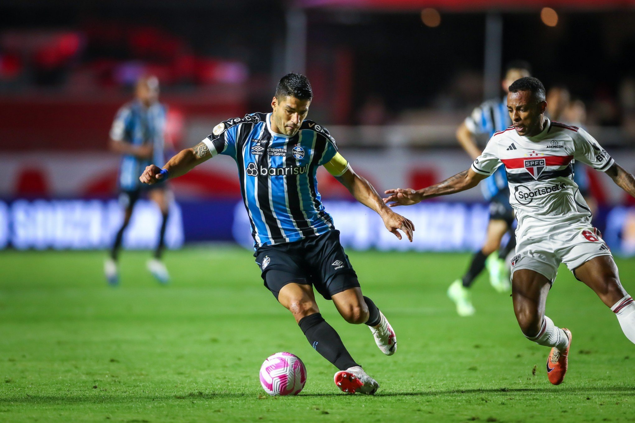 Grêmio x São Paulo: Tricolor leva três gols e sofre terceira derrota consecutiva