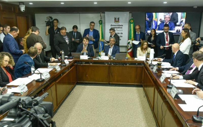 CCJ em reunião ordinária aprovou constitucionalidade do projeto de lei do piso Regional | Jornal NH